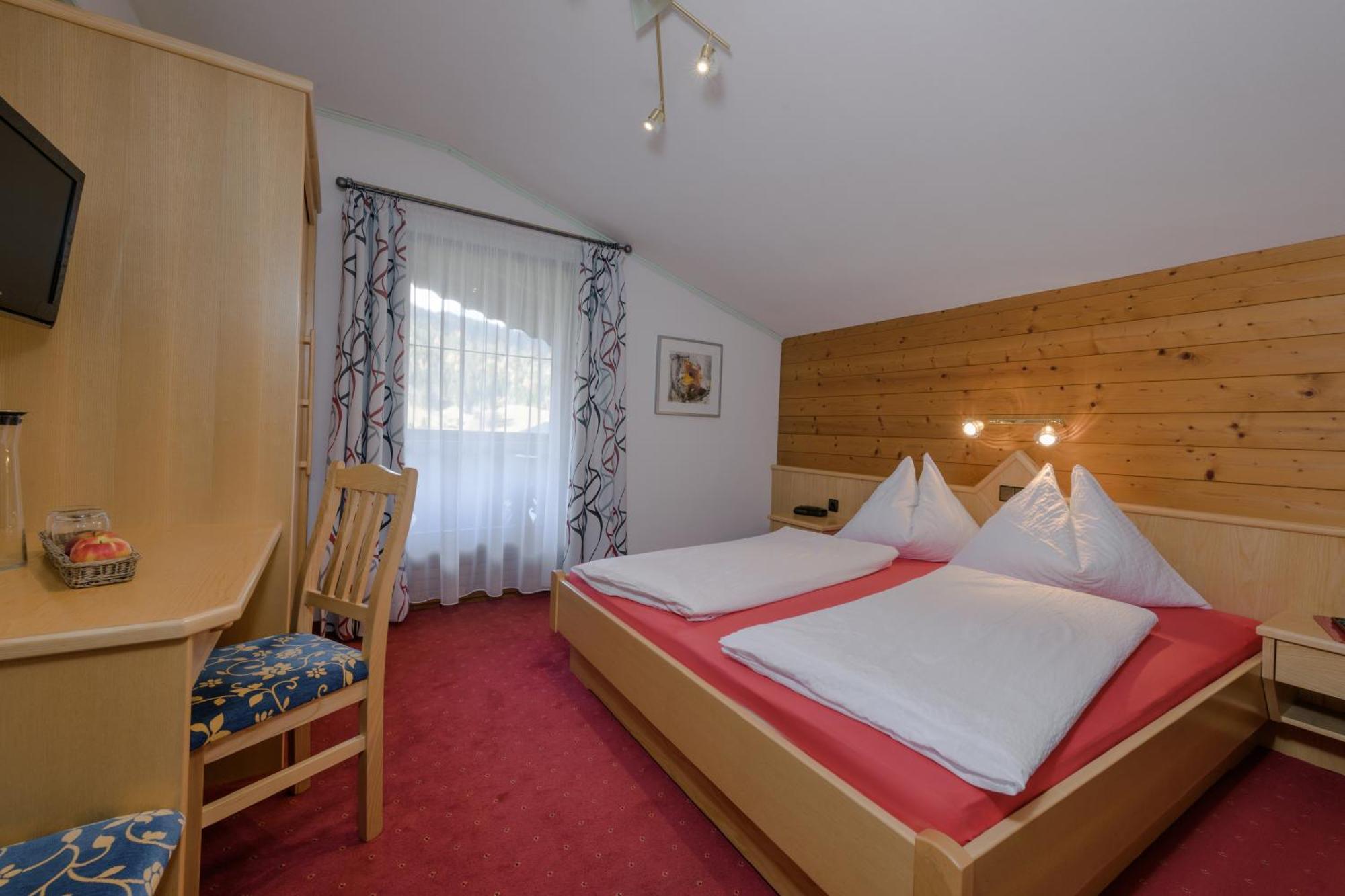 Haus Silvia Hotel Flachau Exterior photo